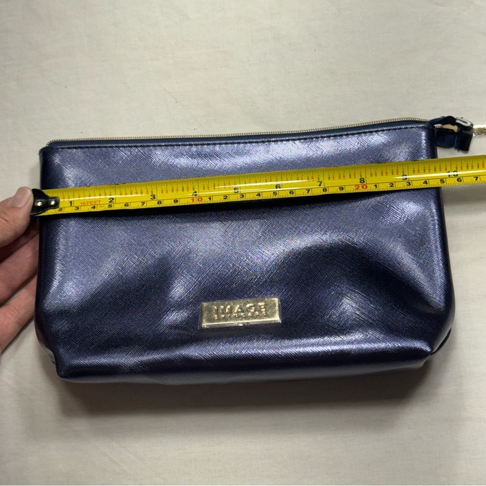 Image Skincare Navy Cosmetic Bag - Picture 6 of 7